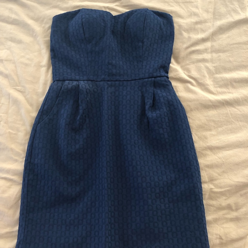 Blue strapless dress